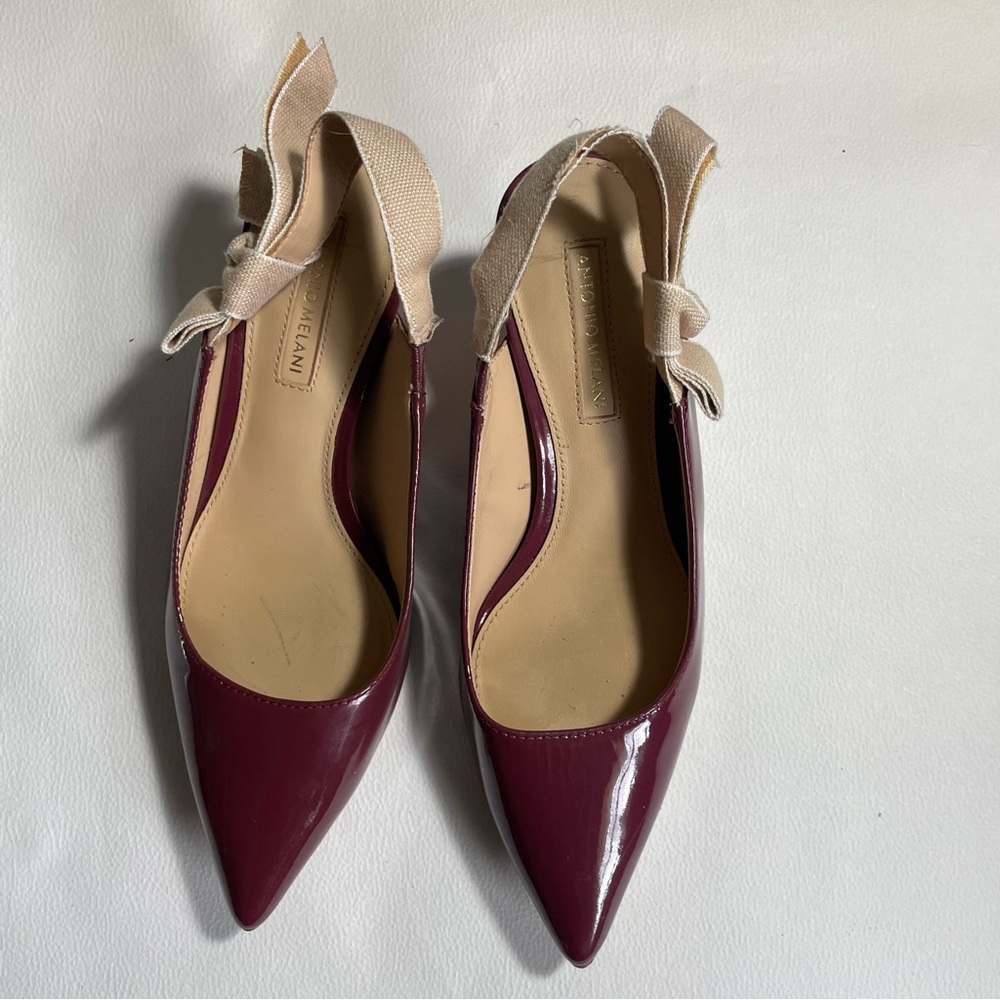 ANTONIO MELANI Cream and Red Pointed Toe Loafers